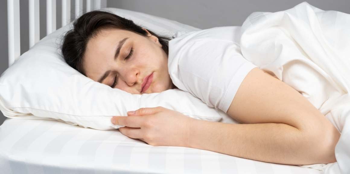 Consejos para aliviar las molestias al dormir boca abajo