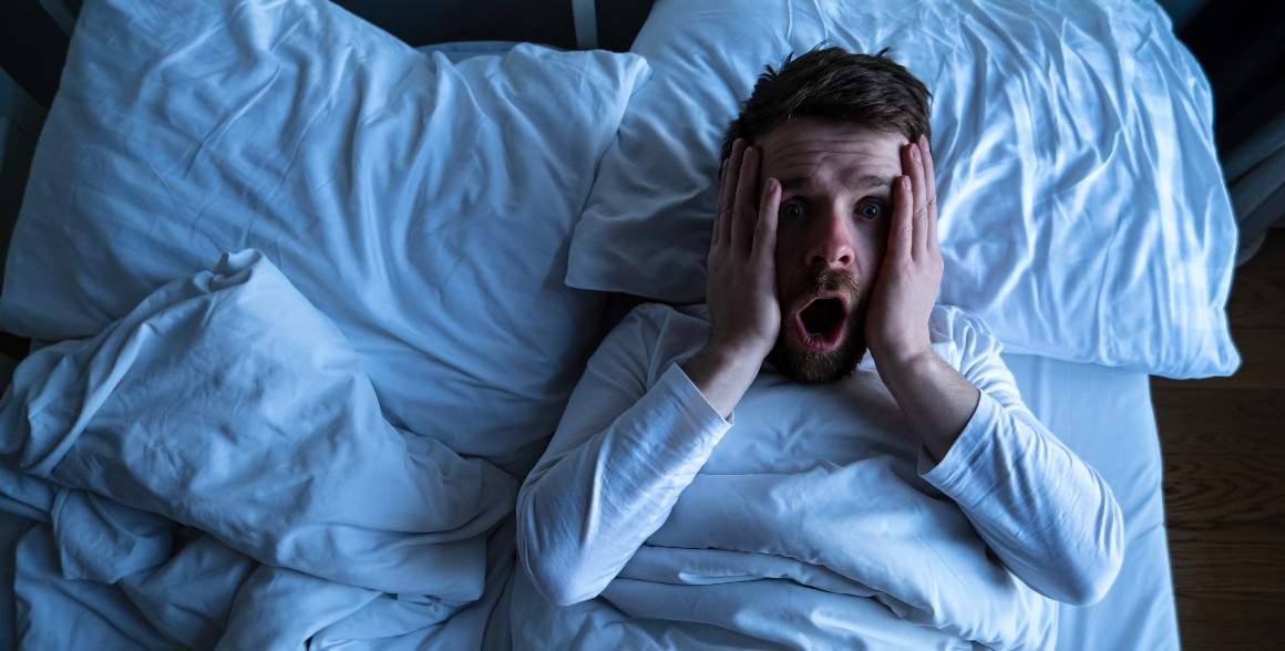 Cómo controlar la parálisis del sueño con sueños lúcidos